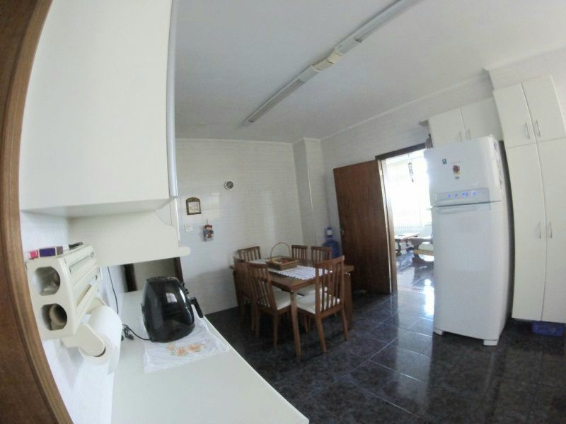 Apartamento com 4 Dormitórios à venda, 170 m² por R$ 700.000,00 Apartamento com 4 Dormitórios à venda, 170 m² por R$ 700.000,00