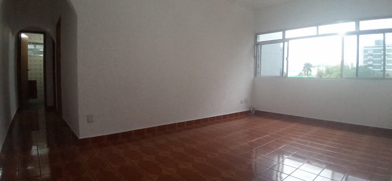 Apartamento  venda  no Encruzilhada - Santos, SP. Imveis