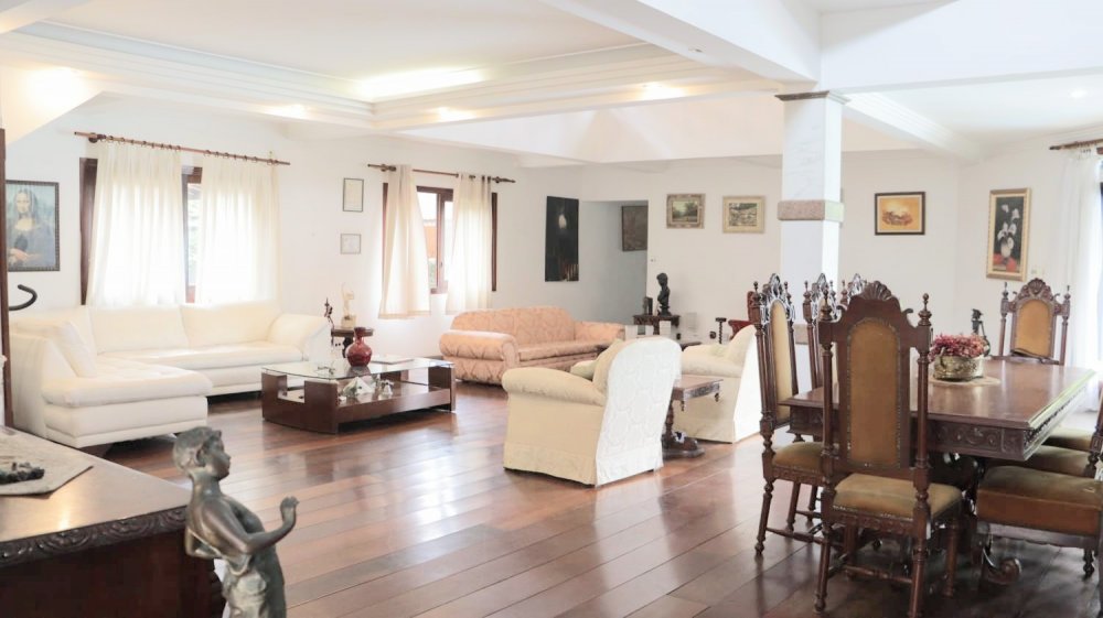 Casa à venda  no Morro Santa Terezinha - Santos, SP. Imóveis
