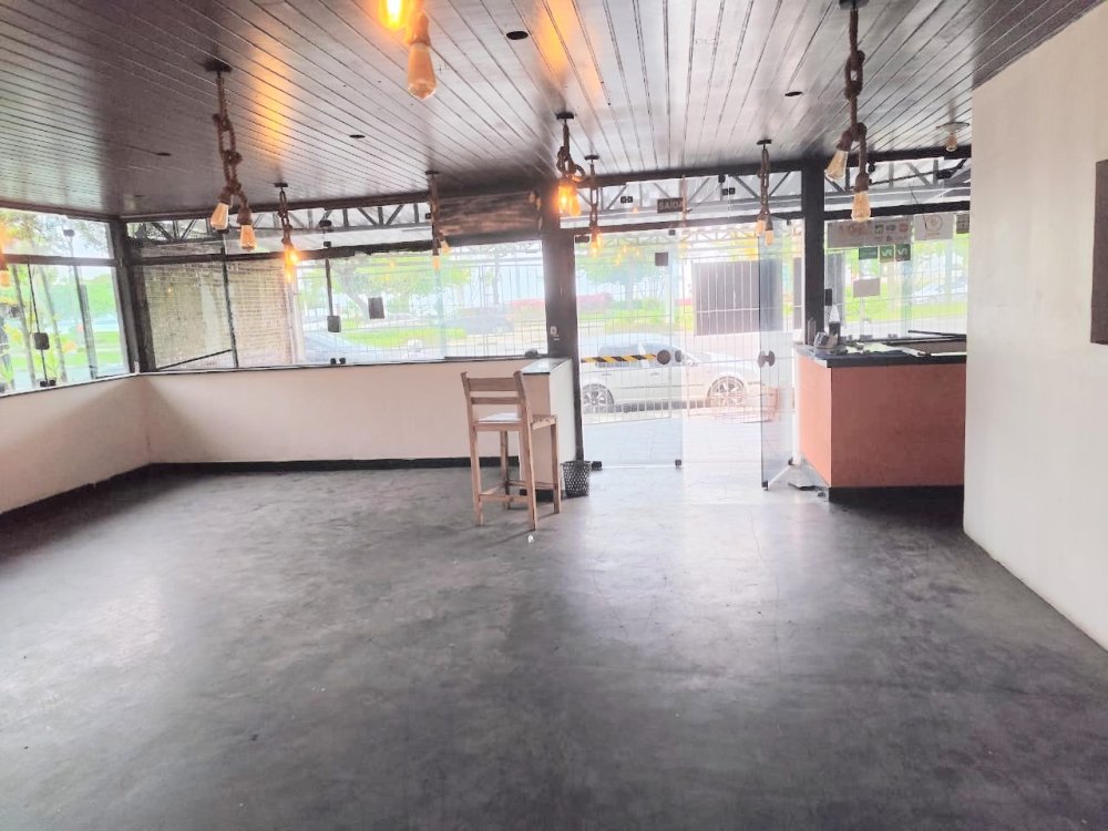 Ponto comercial para alugar  no José Menino - Santos, SP. Imóveis