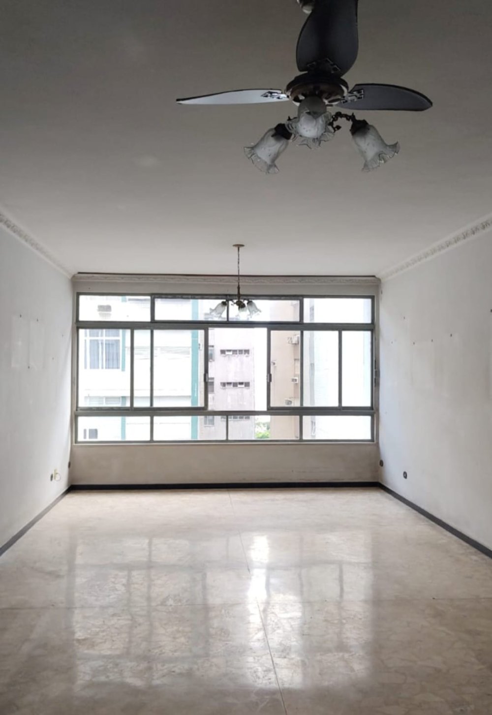 Apartamento à venda  no Gonzaga - Santos, SP. Imóveis