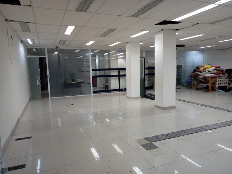 Sala comercial para alugar  no Centro - Cubato, SP. Imveis