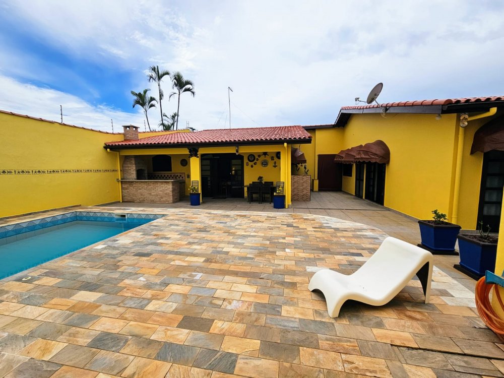 Casa Alto Padrão - Venda - Jardim Suarão - Itanhaém - SP