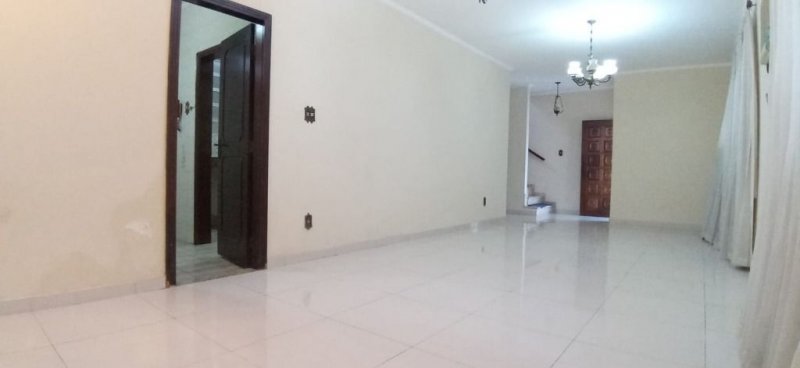 Casa - Aluguel - Aparecida - Santos - SP